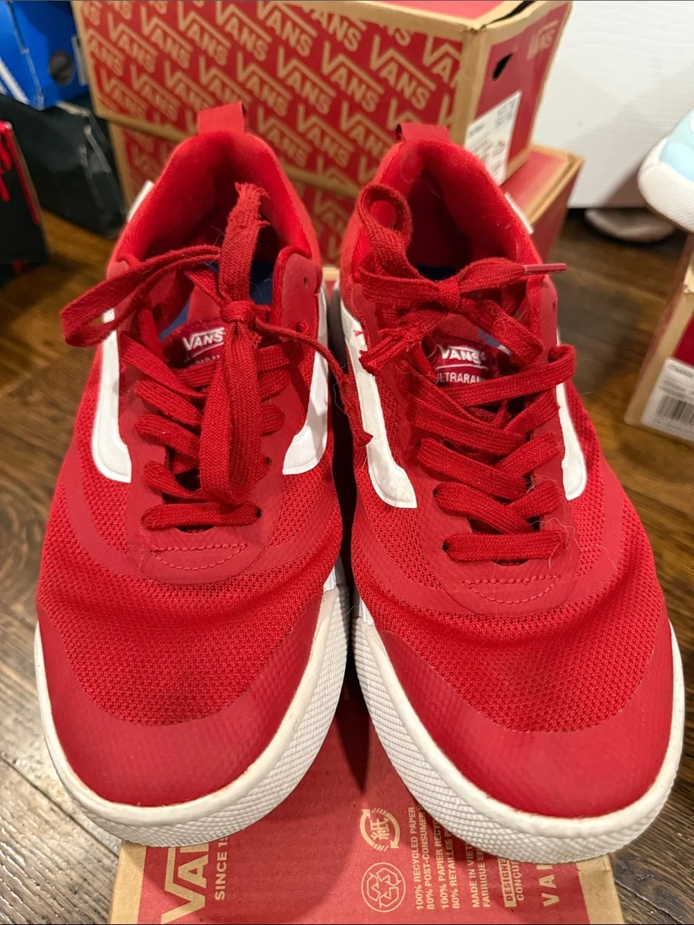 Vans Red Low-Top Sneakers with White Side Stripe - Picture 2 of 5
